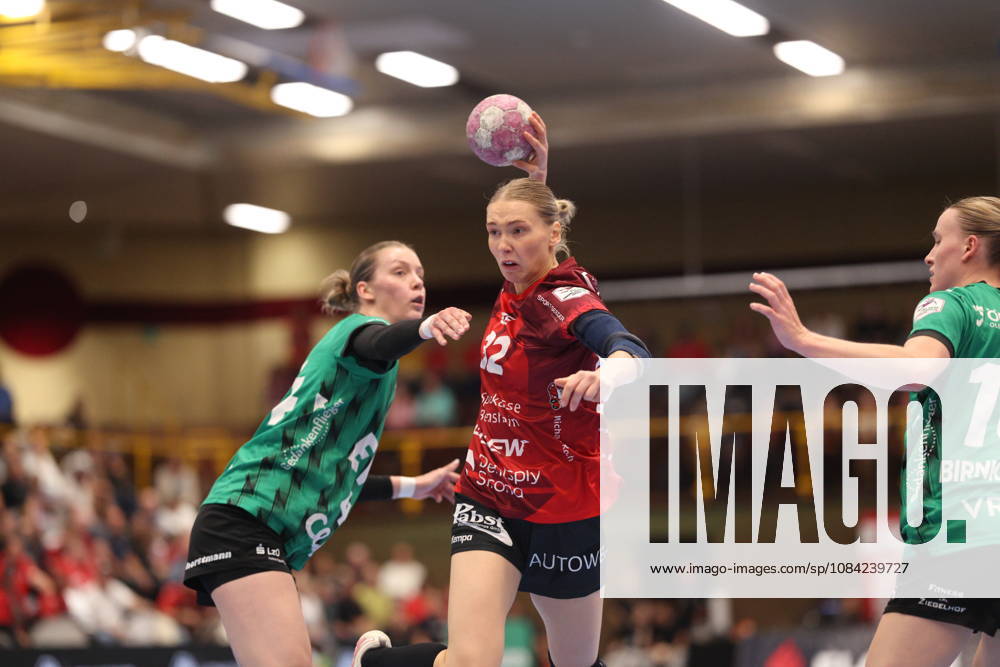 GER, Bensheim, HSG Bensheim Flames vs Vfl Oldenburg, Alsco Handball Bundesliga Frauen, Handball, DHB, Spielzeit 2026 2027, Weststadthalle Bensheim, 5. Spieltag im Bild v.l.: Neele Mara Orth (Bensheim Flames Frauen 32) DFB DFL REGULATIONS PROHIBIT ANY USE OF PHOTOGRAPHS AS IMAGE SEQUENCES AND OR QUASI-VIDEO