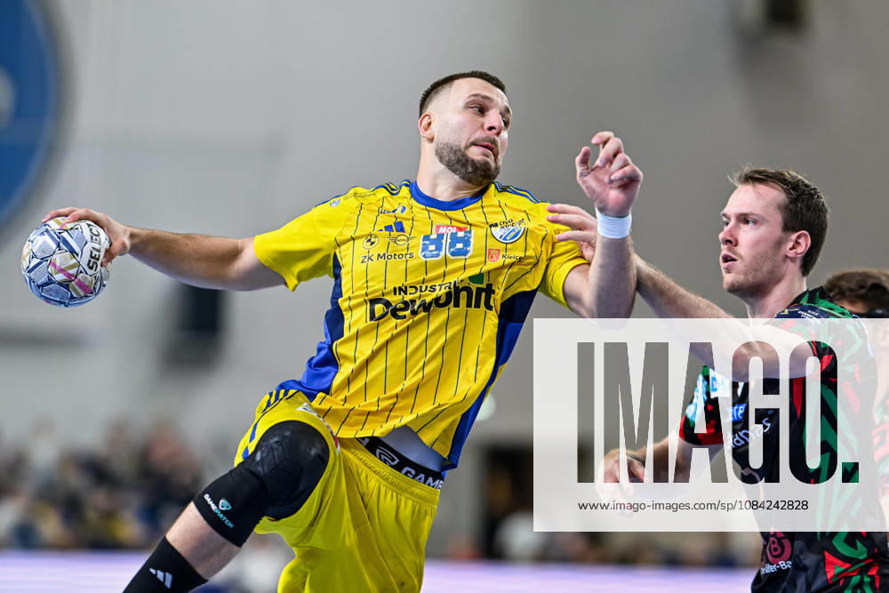 KIELCE UL. BOCZNA ( POLAND ) PILKA RECZNA MEZCZYZN ( HANDBALL MEN S ) LIGA MISTRZOW - FAZA GRUPOWA ( MEN S EHF CHAMPIONS LEAGUE - GROUP PHASE ) MECZ INDUSTRIA KIELCE - SC MAGDEBURG ( GAME ) NZ ALEKS VLAH FELIX CLAAR FOTO MICHAL STANCZYK CYFRASPORT NEWSPIX.PL --- Newspix.pl 20261007CSMS0001