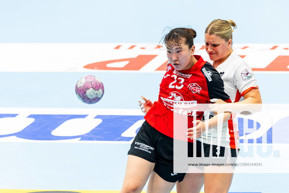 GER, Handball, Frauen, Saison 2026 2027, Alsco 1.Bl, 5.Spieltag, Thüringer HC - HSG Blomberg-Lippe Laura Rueffieux (HSG Blomberg-Lippe), Natsuki Aizawa (Thueringer HC,23) 99947 Bad Langensalza Salza Halle Sporthalle Mehrz Thüringen Deutschland