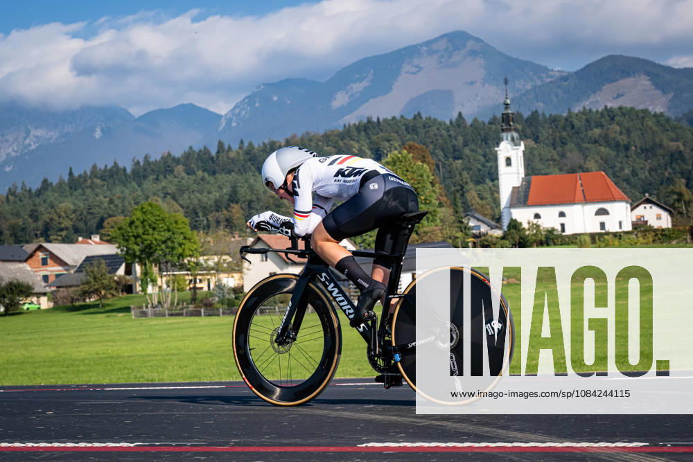 DWORATZEK Klara: UEC Road cycling, Rad, Radsport, Strasse European Championships - Ljubljana 2026 DWORATZEK Klara ( GER ) Germany Querformat - quer - horizontal - Landscape - Event Veranstaltung: UEC Road Cycling European Championships 2026 Ljubljana - Category Kategorie: Cycling - Road Cycling European Championships - Individual Time Trail Junior Women U19 - Location Ort: Europe Slovenia - Sencur - Å enÄur - Discipline: Individual Time Trail ( ITT ) - Distance: 22 km - Date Datum: 07.10.2026 Wednesday Day 5 -