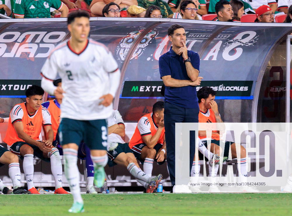Head coach, Rafael Marquez of Mexico watches from the sidelines during an International Friendly, Länderspiel, Nationalmannschaft match against Chile at Los Angeles Memorial Coliseum on Tuesday, October 6, 2026, in Los Angeles, California. Mexico loses to Chile, 0-2. JAVIER ROJAS PI Mexico Vs. Peru - ZUMAp124 20261006_zaa_p124_178
