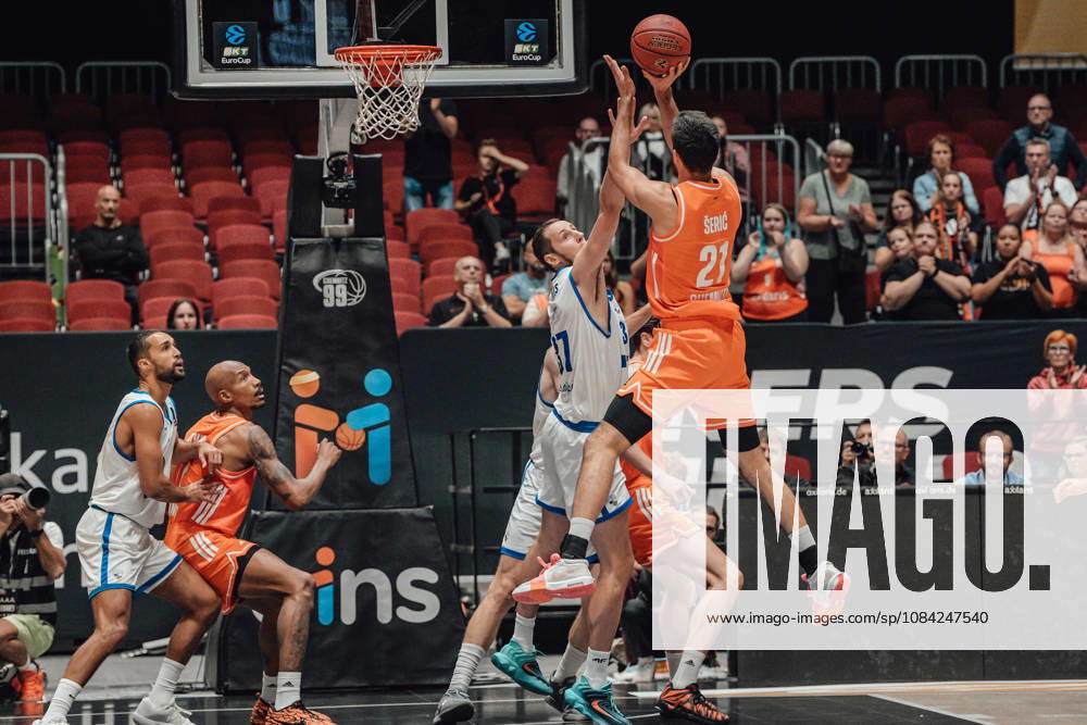 2. Spieltag des Basketball Eurocup Niners Chemnitz - Klaipedos Neptunas 07.10.2026 ab 19.00 Uhr Chemnitz, Chemnitz Arena Im Foto:21 Mateo Seric, 37 Einaras Tubutis 2. Spieltag des Basketball Eurocup Niners Chemnitz - Klaipedos Neptunas Chemnitz Sachsen Deutschland
