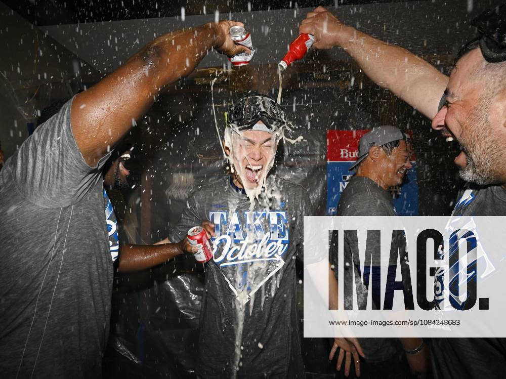 Baseball: Division Series between Dodgers and Braves Los Angeles Dodgers pitcher Yoshinobu Yamamoto celebrates after team wins Game 4 of the National League Division Series against the Atlanta Braves at Truist Park in Atlanta on Oct. 7, 2026, and advances to the National League Championship Series. A14AA0005630430P