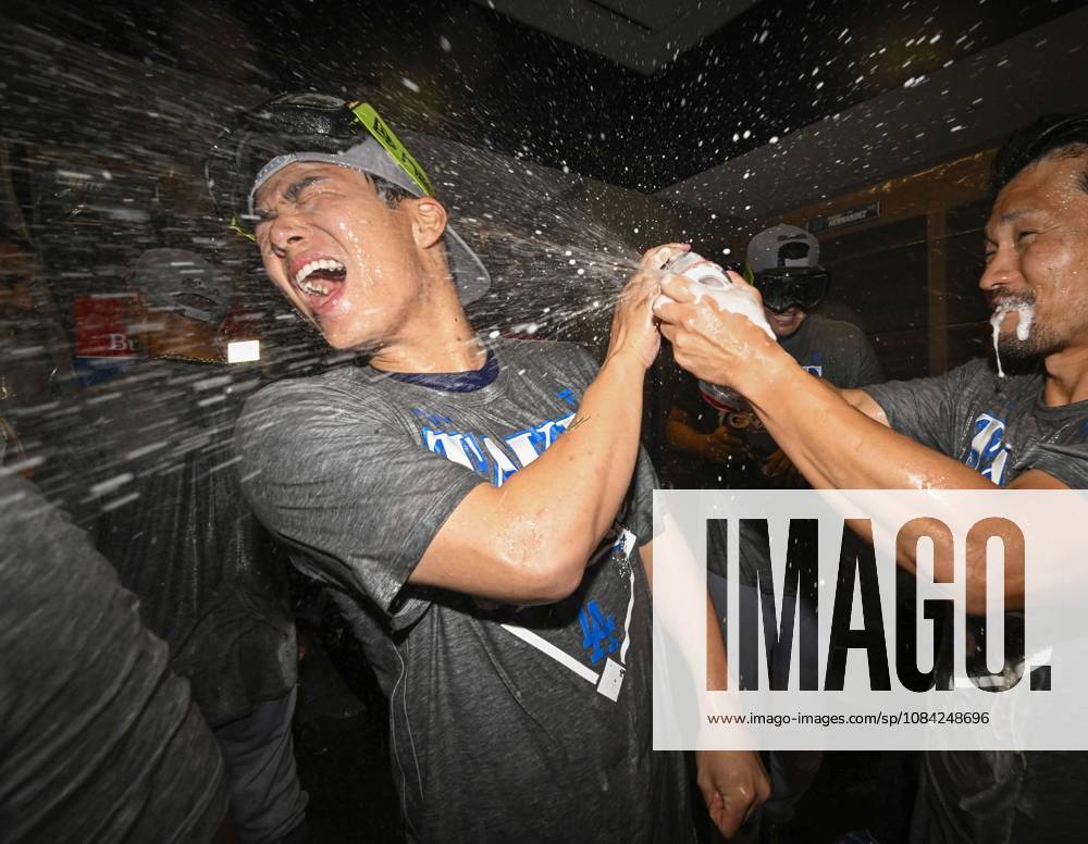 Baseball: Division Series between Dodgers and Braves Los Angeles Dodgers pitcher Yoshinobu Yamamoto celebrates after team wins Game 4 of the National League Division Series against the Atlanta Braves at Truist Park in Atlanta on Oct. 7, 2026, and advances to the National League Championship Series. A14AA0005630433P