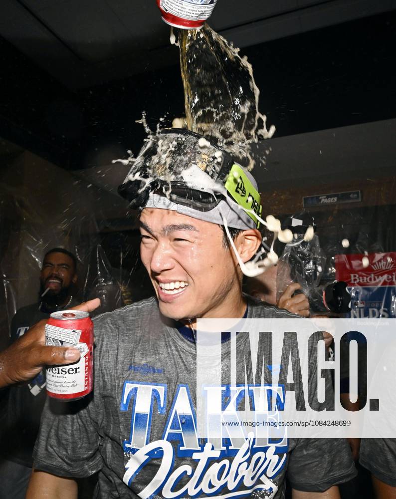 Baseball: Division Series between Dodgers and Braves Los Angeles Dodgers pitcher Yoshinobu Yamamoto celebrates after team wins Game 4 of the National League Division Series against the Atlanta Braves at Truist Park in Atlanta on Oct. 7, 2026, and advances to the National League Championship Series. A14AA0005630435P