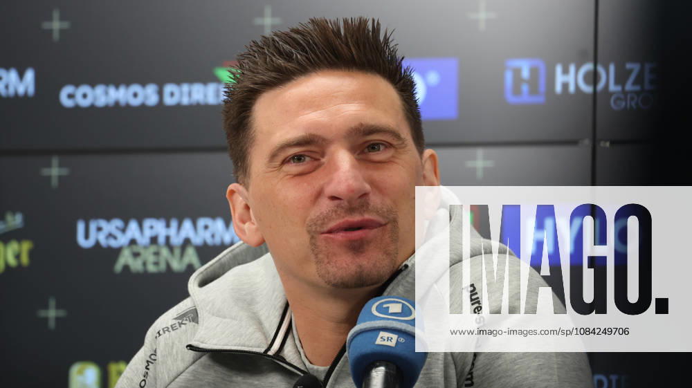 Fussball 1.Bundesliga , SV Elversberg - Pressekonferenz mit Vincent Wagner v.l. Vincent Wagner Trainer (SV 07 Elversberg) Elversberg