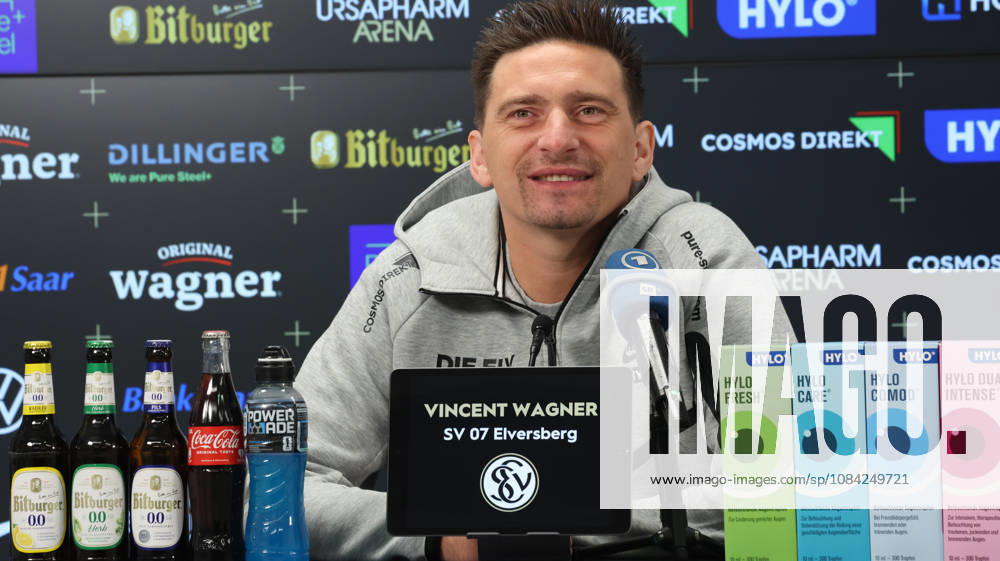 Fussball 1.Bundesliga , SV Elversberg - Pressekonferenz mit Vincent Wagner v.l. Vincent Wagner Trainer (SV 07 Elversberg) Elversberg