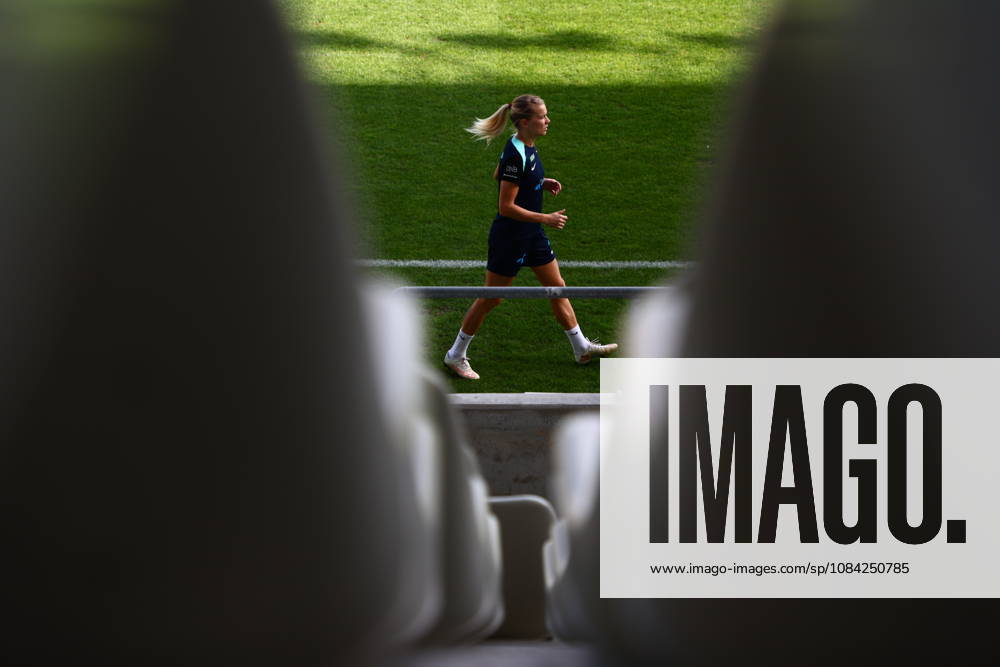 The women s national soccer team is preparing for the World Cup qualifier in Bucharest, Romania, October 8, 2026. Ada Stolsmo Hegerberg during a training session at Stadionul Arcul de Triumf, for the World Cup qualifying match against Romania. Photo: Nikola Krstic, NTB Romania, Bucharest. . RESTRICTED USE FOR BETTING COMPANIES