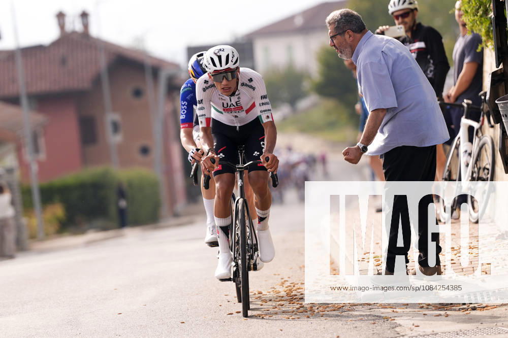 Mexico s Isaac Del Toro Romero of UAE Team Emirates XRG during the 110th edition of the Gran Piemonte 2026 a 185 km one day race from Asti to Bra on October 08, 2026, Italy.