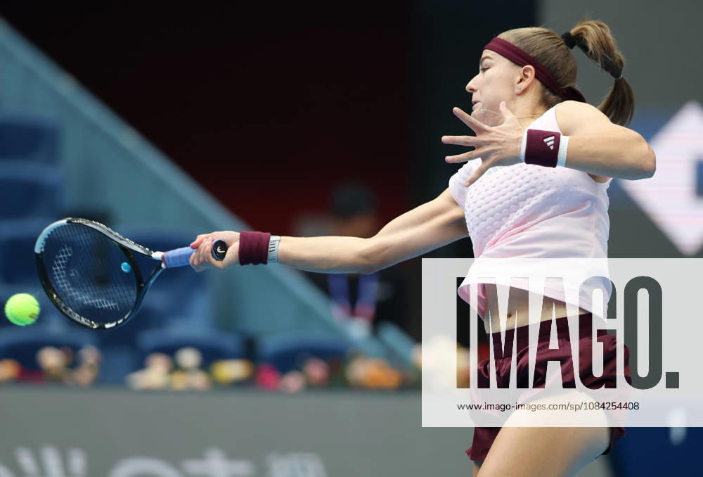 (261008) -- BEIJING, Oct. 8, 2026 -- Karolina Muchova of the Czech Republic hits a return during the women s singles quarterfinal match between Karolina Muchova of the Czech Republic and Nikola Bartunkova of the Czech Republic at 2026 China Open tennis tournament in Beijing, China, Oct. 8, 2026. ) (SP)CHINA-BEIJING-TENNIS-CHINA OPEN-WOMEN S SINGLES (CN) ZhangxChenlin