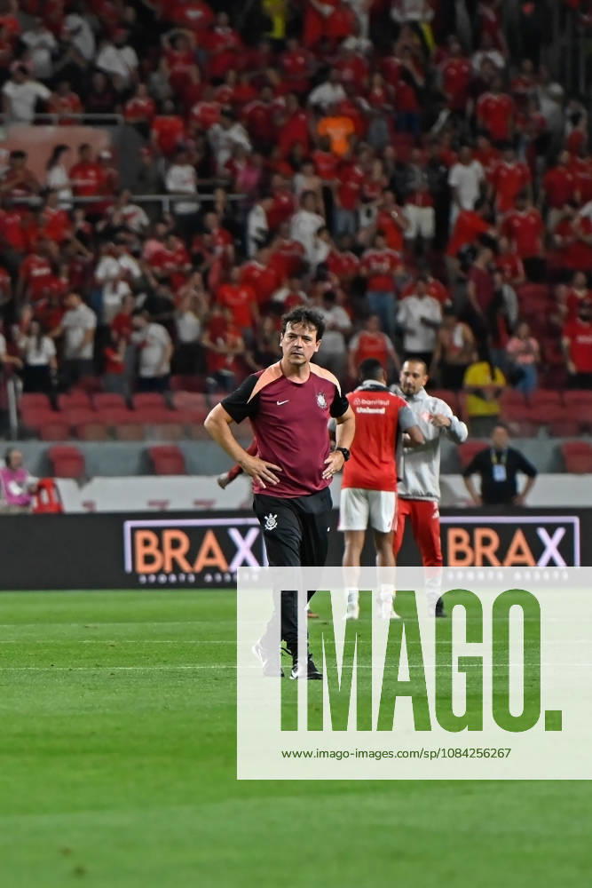 7th October 2026; Beira-Rio Stadium, Porto Alegre, Brazil; Brazilian Serie A Football, Internacional versus Corinthians; Corinthians manager Fernando Diniz shows dejection after the teams 2-1 defeat after the match MaxxPeixoto DiaEsportivo