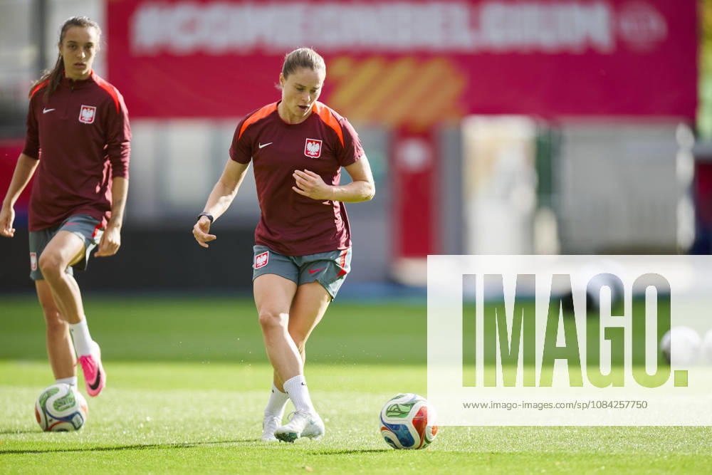 LEUVEN , PILKA NOZNA KOBIET ( WOMEN S FOOTBALL) TRENING OFICJALNY PRZED POLFINALEM BARAZY MISTRZOSTW SWIATA 2027 TRENING NZ. EWA PAJOR FOTO RADOSLAW JOZWIAK CYFRASPORT NEWSPIX.PL --- Newspix.pl RA2_6154