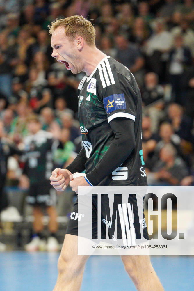 Im Bild: Mathias Gidsel (Fuechse Berlin, 19) , Tor, Treffer, Jubel, Torjubel, Freude, Begeisterung, feiert, jubelt 08.10.2026, Fuechse Berlin - FC Porto, EHF Handball Champions League, Saison 2026 27, Max-Schmeling-Halle