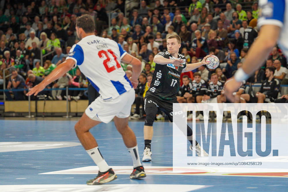 Im Bild: Nils Lichtlein (Fuechse Berlin, 17) 08.10.2026, Fuechse Berlin - FC Porto, EHF Handball Champions League, Saison 2026 27, Max-Schmeling-Halle