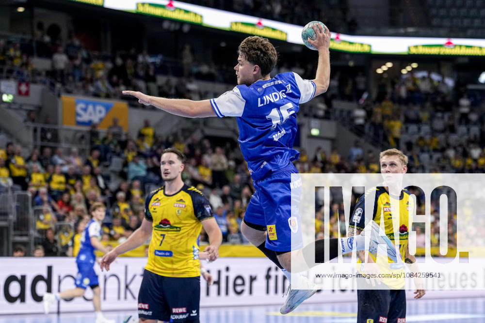 David More (ThSV, 15), beim Sprungwurf, Wurf, Torwurf, Action, Aktion, Spielszene, 08.10.2026, Mannheim (Deutschland), Handball, Bundesliga, Rhein-Neckar Löwen - ThSV Eisenach