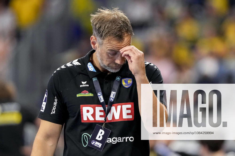 Maik Machulla (Trainer, Cheftrainer, RNL), Einzelbild, Einzelfoto, Aktion, Action, enttäuscht schauend, Enttäuschung, Frustration, disappointed, pessimistisch, 08.10.2026, Mannheim (Deutschland), Handball, Bundesliga, Rhein-Neckar Löwen - ThSV Eisenach