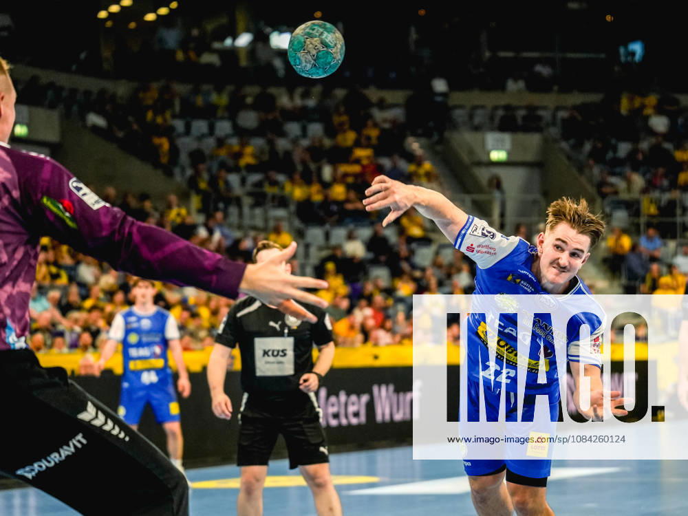 Handball Opel HBL, Rhein-Neckar Loewen - ThSV Eisenach v.l. Felix Aellen (ThSV Eisenach)