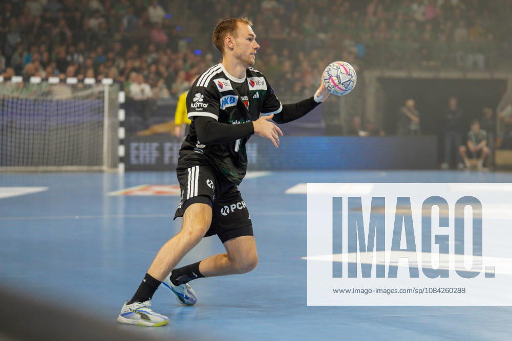 Im Bild: Mathias Gidsel (Fuechse Berlin, 19) am Ball 08.10.2026, Fuechse Berlin - FC Porto, EHF Handball Champions League, Saison 2026 27, Max-Schmeling-Halle