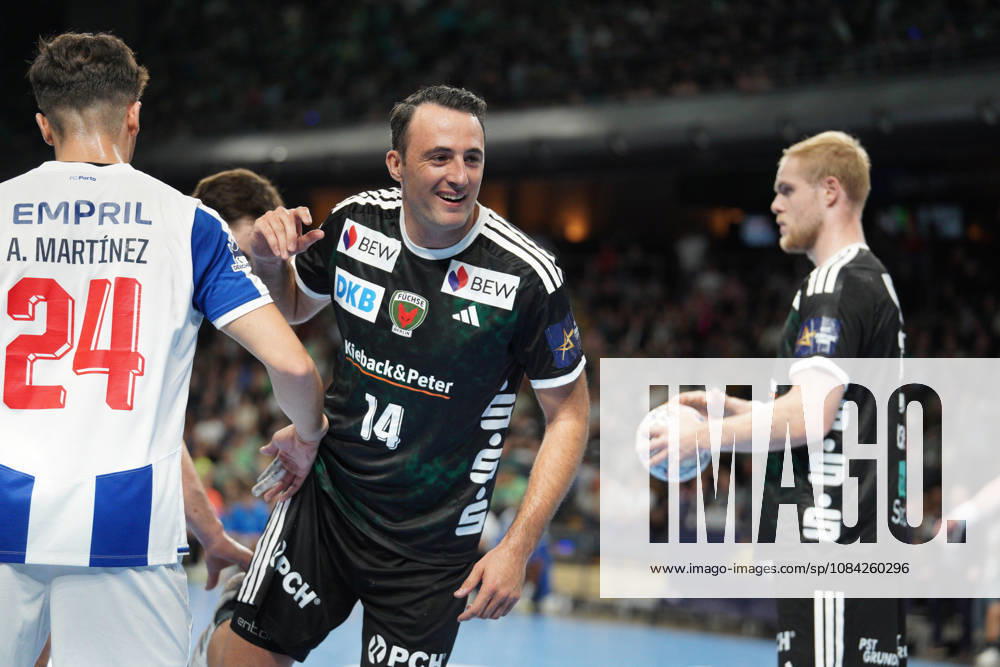 Im Bild: Aitor Arino (Fuechse Berlin, 14), Freude 08.10.2026, Fuechse Berlin - FC Porto, EHF Handball Champions League, Saison 2026 27, Max-Schmeling-Halle