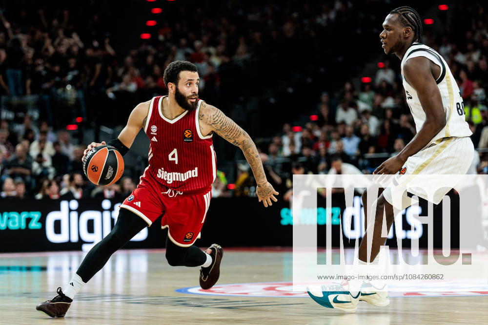 Duane Washington (FC Bayern Muenchen, 4) controls the ball during the Turkish Airlines EuroLeague match between FC Bayern Muenchen vs. Virtus Bologna at SAP Garden on round 4 of Turkish Airlines EuroLeague on October 08, 2026 in Munich, Germany. Bavaria Germany