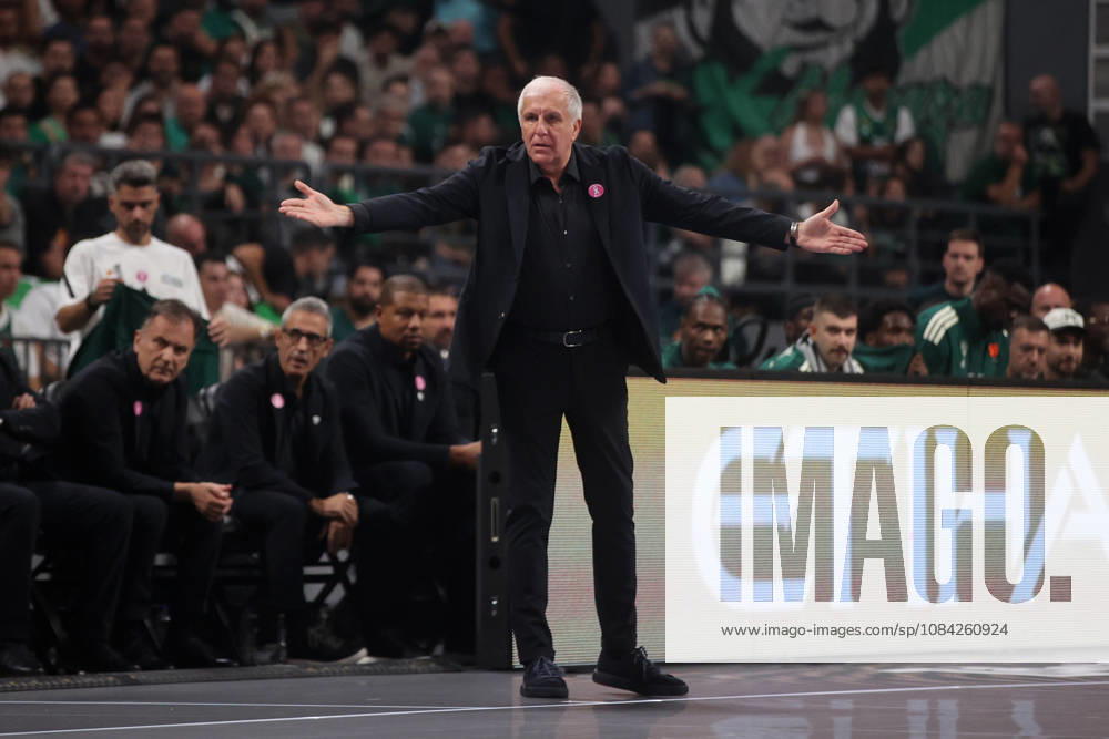 Panatinaikos AKTOR v Fenerbahce Tarfin - EuroLeague ATHENS, GREECE - OCTOBER 08 : Panathinaikos AKTOR head coach Zeljko Obradovic reacts to a play during the fourth-week EuroLeague basketball match between Panathinaikos AKTOR and Fenerbahce Tarfin at OAKA Sports Hall in Athens, Greece on October 08, 2026. Ayhan Mehmet Anadolu Athens Greece. Editorial use only. Please get in touch for any other usage.