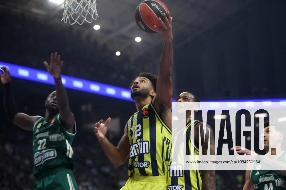 Panatinaikos AKTOR v Fenerbahce Tarfin - EuroLeague ATHENS, GREECE - OCTOBER 08 : Fenerbahce Tarfin s Braxton Key (12) competes against Panathinaikos AKTOR players during the fourth-week EuroLeague basketball match between Panathinaikos AKTOR and Fenerbahce Tarfin at OAKA Sports Hall in Athens, Greece on October 08, 2026. Ayhan Mehmet Anadolu Athens Greece. Editorial use only. Please get in touch for any other usage.