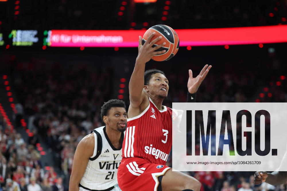 MarJon Beauchamp (FC Bayern Basketball, 03) mit Derrick Alston Jr. (Virtus Bologna, 21), GER, FC Bayern Basketball vs. Virtus Bologna, Basketball, Euroleague, 4. Spieltag, Saison 2026 2027, 08.10.2026, GER, FC Bayern Basketball vs. Virtus Bologna, Basketball, Euroleague, 4. Spieltag, Saison 2026 2027, 08.10.2026 Muenchen