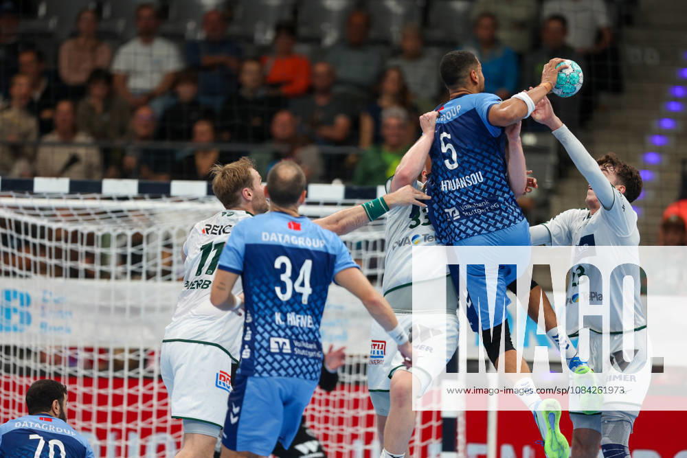 Philipp Ahouansou (TVB Stuttgart, 5) beim Wurf GER, TVB Stuttgart vs. HSG Wetzlar, Handball, Opel Handball-Bundesliga, 8. Spieltag, Spielzeit 2026 2027, 08.10.2026 GER, TVB Stuttgart vs. HSG Wetzlar, Handball, Opel Handball-Bundesliga, 8. Spieltag, Spielzeit 2026 2027, 08.10.2026 Stuttgart
