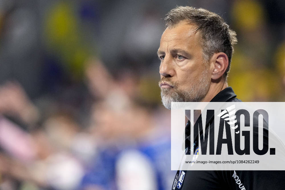 Maik Machulla (Trainer, Cheftrainer, RNL), Einzelbild, Einzelfoto, Aktion, Action, enttäuscht schauend, Enttäuschung, Frustration, disappointed, pessimistisch, 08.10.2026, Mannheim (Deutschland), Handball, Bundesliga, Rhein-Neckar Löwen - ThSV Eisenach