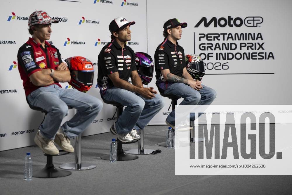 MOTO - MOTO GP - GRAND PRIX OF INDONESIA 2026 MARTIN Jorge (spa), Aprilia Racing, Aprilia RS-GP26, portrait with MARQUEZ Marc (spa), Ducati Lenovo Team, Ducati Desmosedici GP26 and BEZZECCHI Marco (ita), Aprilia Racing, Aprilia RS-GP26 during the 2026 MotoGP Pertamina Grand Prix of Indonesia on the Mandalika circuit from October 9 to 11, at West Nusa Tenggara, Indonesia - West Nusa TenggaraIndonesia