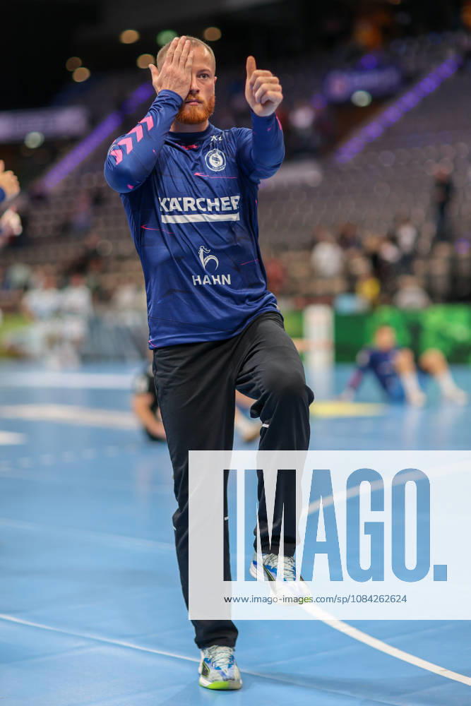 Simone Mengon (TVB Stuttgart, 15) GER, TVB Stuttgart vs. HSG Wetzlar, Handball, Opel Handball-Bundesliga, 8. Spieltag, Spielzeit 2026 2027, 08.10.2026 GER, TVB Stuttgart vs. HSG Wetzlar, Handball, Opel Handball-Bundesliga, 8. Spieltag, Spielzeit 2026 2027, 08.10.2026 Stuttgart