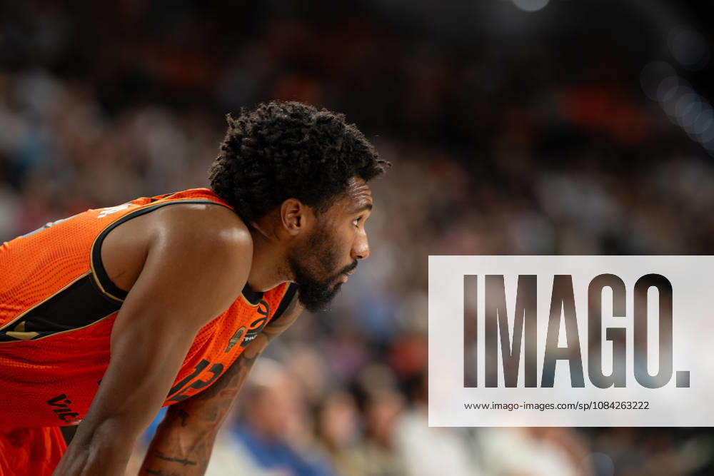 EuroLeague Round 4 match between Valencia Basket and Hapoel IBI Tel Aviv Armoni Brooks of Valencia Basket in action during the EuroLeague Round 4 match between Valencia Basket and Hapoel IBI Tel Aviv at Roig Arena, (Valencia ) on October 08, 2026.