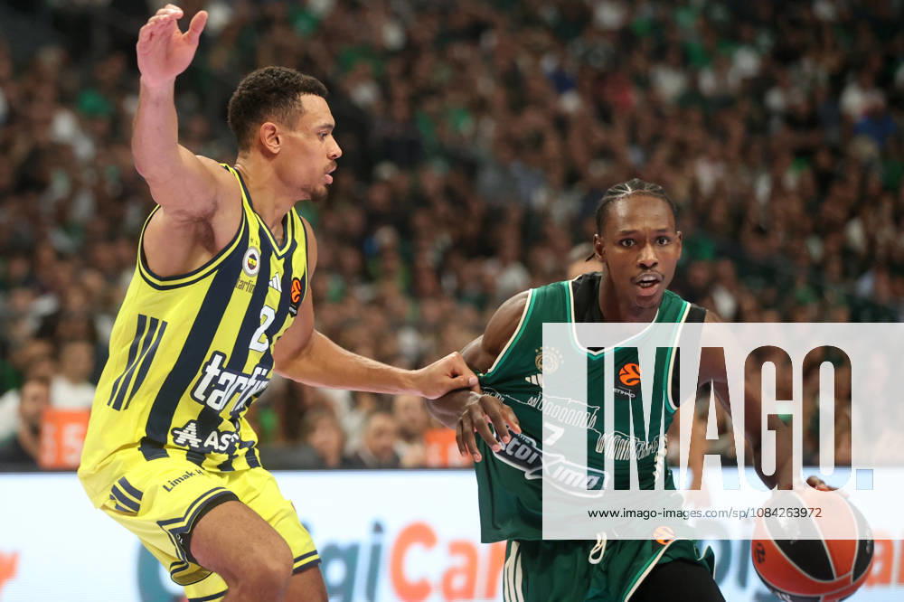 Panatinaikos AKTOR v Fenerbahce Tarfin - EuroLeague ATHENS, GREECE - OCTOBER 8: Wade Baldwin IV of Fenerbahce Tarfin in action against Brancou Bandio of Panatinaikos AKTOR during the EuroLeague Week 4 match between Panathinaikos AKTOR and Fenerbahce Tarfin at OAKA Sports Hall in Athens, Greece, on October 8, 2026. Ayhan Mehmet Anadolu Athens Greece. Editorial use only. Please get in touch for any other usage.