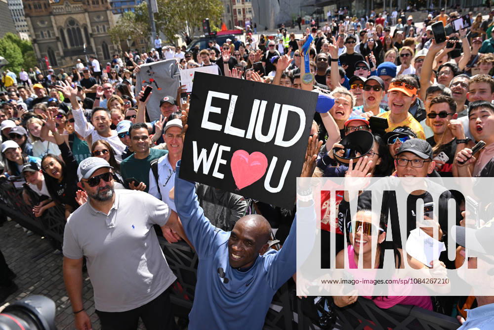ELIUD KIPCHOGE MELBOURNE MARATHON OP, Elite marathon athlete Eliud Kipchoge during a fan event ahead of the Melbourne Marathon, in Melbourne, Friday, October 9, 2026. ( NO ARCHIVING MELBOURNE VICTORIA Australia
