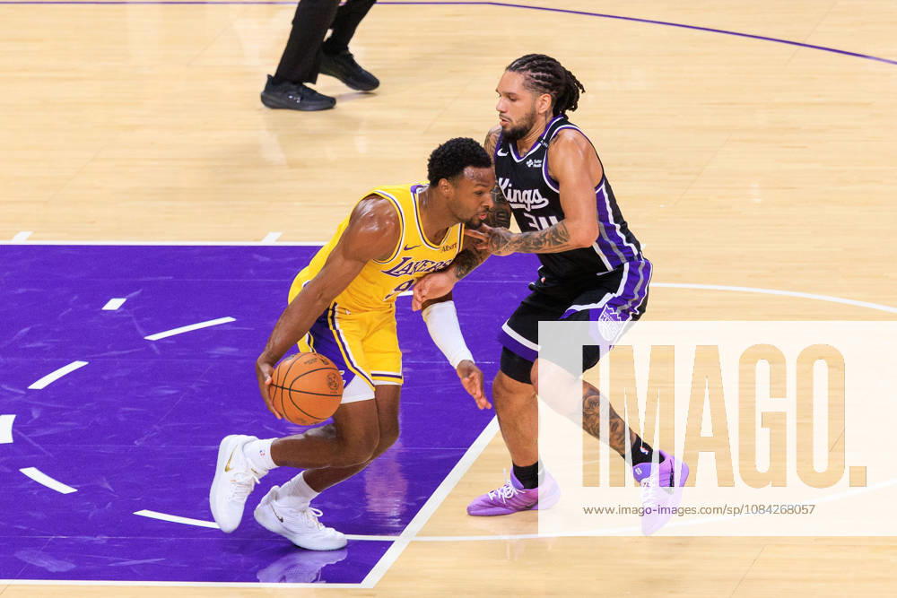 Bronny James 9 of the Los Angeles Lakers tries to drive past Emanuel Sharp 34 of the Sacramento Kings during a preseason NBA, Basketball Herren, USA game on Thursday October 8, 2026 at Crypto.com Arena in Los Angeles, California. JAVIER ROJAS PI Lakers Vs. Kings - ZUMAp124 20261008_zaa_p124_008
