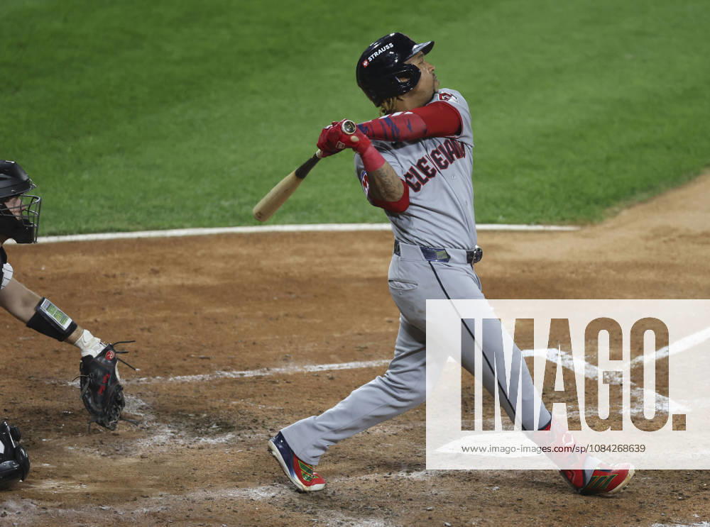 The Cleveland Guardians Jose Ramirez hits a two-run home run against the Chicago White Sox in the fifth inning in Game 4 of the American League Division Series at Rate Field on Thursday, Oct. 8, 2026, in Chicago. Sports News - October 8, 2026 - ZUMAm67_ 0869004550st