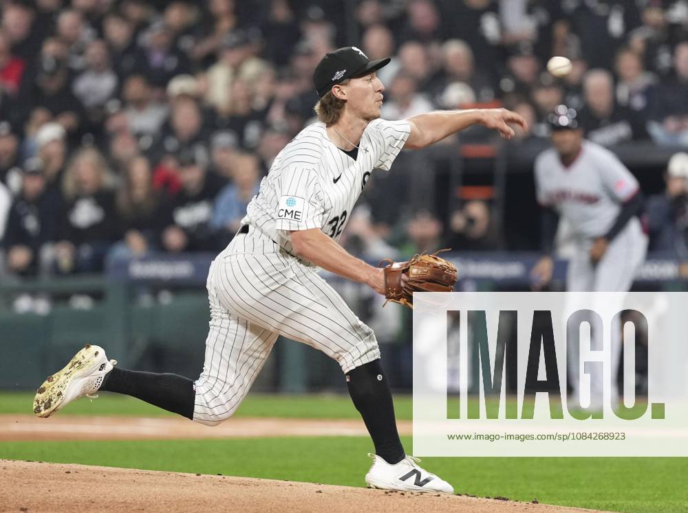 Baseball: Division Series between Guardians and White Sox Chicago White Sox starter Parker Messick pitches during Game 4 of the American League Division Series against the Cleveland Guardians at Rate Field in Chicago on Oct. 8, 2026. A14AA0005630519P