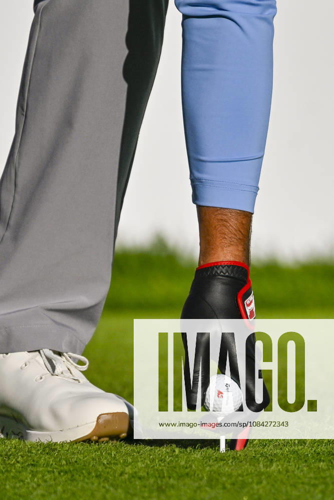 Close-up of a glove and ball by SERGIO GARCIA, Spain during the Open de Espao±a presented by Madrid at Club de Campo Villa de Madrid on October 09, 2026 in Madrid, Spain. Open GOLF De Spain Presented By Madrid - 10.09.26 (Second Day) - ZUMAc312 20261009_zsp_c312_052