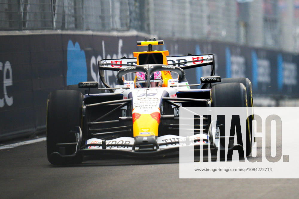 FORMULA 1 SINGAPORE AIRLINES SINGAPORE GRAND PRIX 2026 Liam Lawson (NZL) 30 Racing Bulls in practice during the Formula 1 Singapore Airlines Singapore Grand Prix 2026, Round 17 of the 2026 Formula 1 World Championship, WM, Weltmeisterschaft from 9th - 11th October 2026 at the Marina Bay Street Circuit, Singapore. Credit: Robbie Hoad Every Second Media Editorial use only. All images are copyright Every Second Media Limited. No images may be reproduced without prior permission.