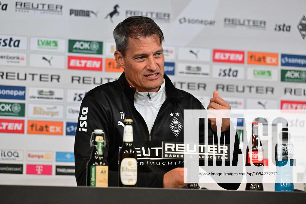 Moenchengladbach; Fussball, Herren, Saison 2026 2027, Pressekonferenz Borussia Moenchengladbach vor dem Spiel beim 1. FC Koeln Kaempferisch Alexander Blessin (Trainer Gladbach) DFL regulations prohibit any use of photographs as image sequences and or quasi-video. ista-Borussia-Park Nordrhein-Westfalen Deutschland