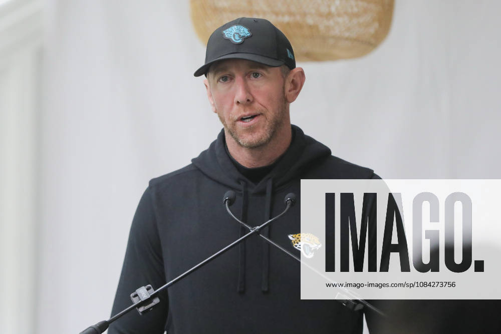 Head Coach Liam Coan of the Jacksonville Jaguars at pre training interview during the Jacksonville Jaguars team practise and media as part of the London NFL, American Football Herren, USA Series 2026, at the Grove, Chandler’s Cross, Hertfordshire, England, on 09 October 2026. Jody Demay - Davies SPP