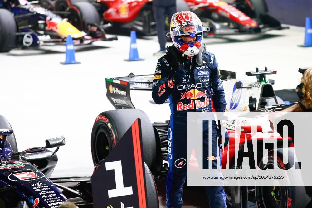 VERSTAPPEN Max (nld), Red Bull Racing Ford RB22, portrait F1 GP 17 Singapore 2026 ALONSO Fernando (spa), Aston Martin F1 Team Honda AMR26, portrait F1 GP 17 Singapore 2026 Singapore