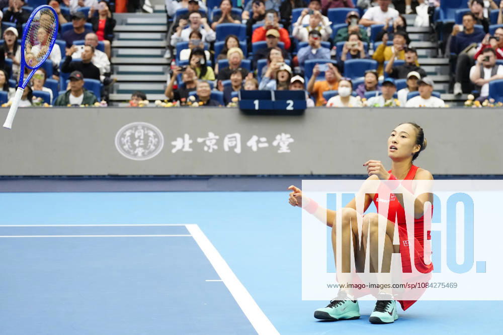 China Open 2026 - women s singles quarter-final in Beijing, China - 09 Oct 2026 Qinwen Zheng of China celebrates winning against Elina Svitolina of Ukraine (not in view) during the women s singles quarter-final match on day ten of China Open at the National Tennis Center. Beijing China