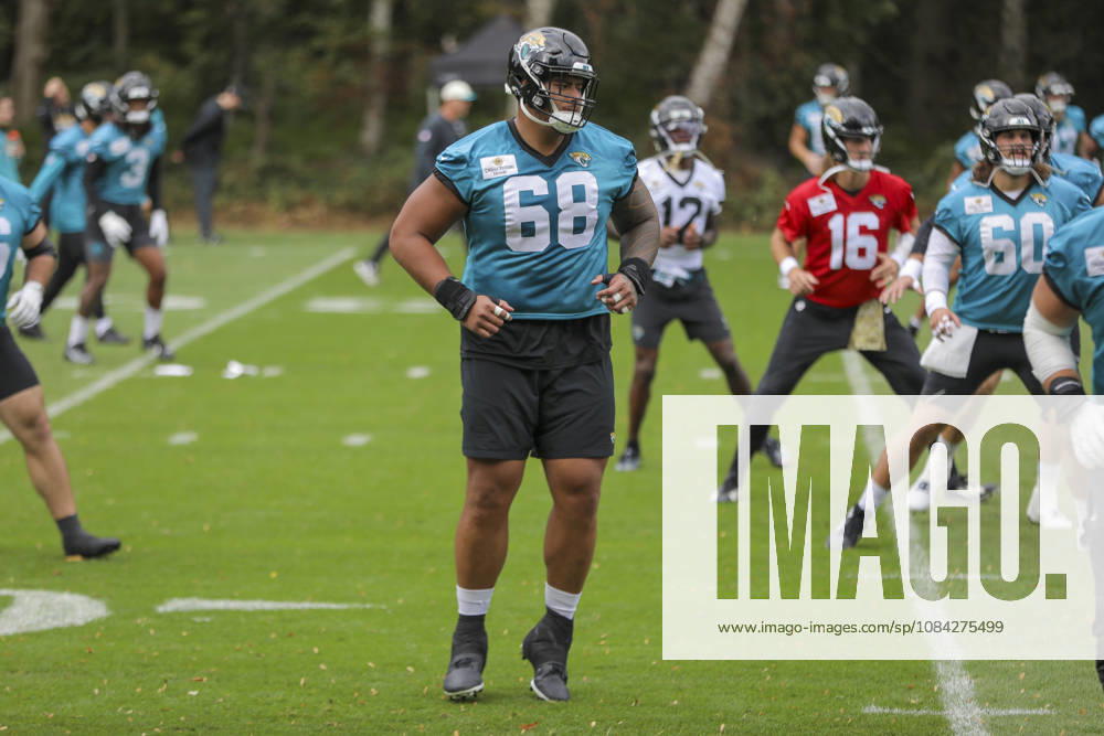 j68 training with the team during the Jacksonville Jaguars team practise and media as part of the London NFL, American Football Herren, USA Series 2026, at the Grove, Chandler’s Cross, Hertfordshire, England, on 09 October 2026. Jody Demay - Davies SPP