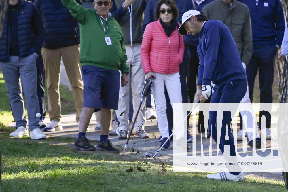 MARCO PENGE of England hitting the ball out of the rough during the Open de Espao±a presented by Madrid at Club de Campo Villa de Madrid on October 09, 2026 in Madrid, Spain. Open GOLF De Spain Presented By Madrid - 10.09.26 (Second Day) - ZUMAc312 20261009_zsp_c312_127