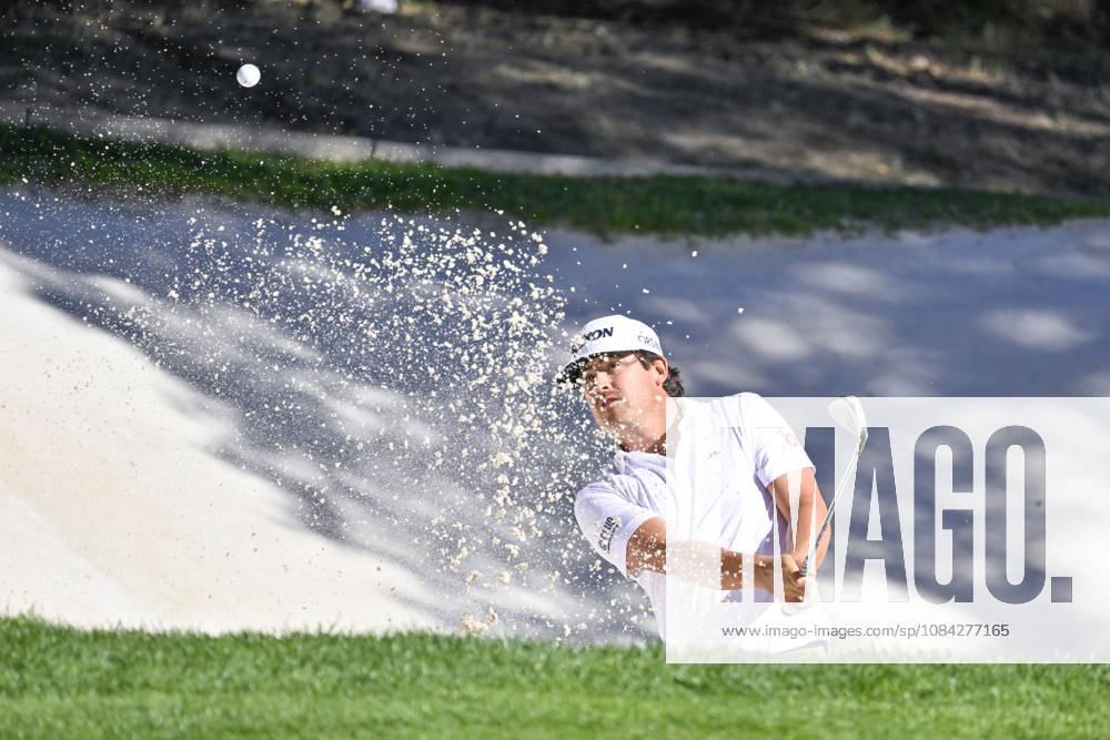 DARIUS VAN DRIEL of Netherlands hitting the ball out of the bunker during the Open de Espao±a presented by Madrid at Club de Campo Villa de Madrid on October 09, 2026 in Madrid, Spain. Open GOLF De Spain Presented By Madrid - 10.09.26 (Second Day) - ZUMAc312 20261009_zsp_c312_185