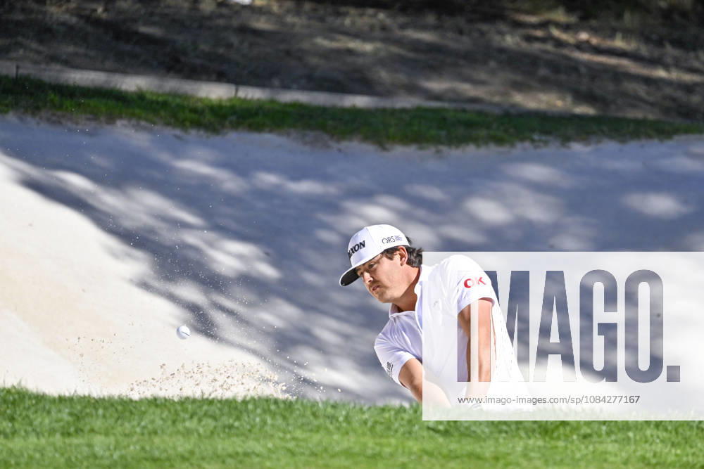 DARIUS VAN DRIEL of Netherlands hitting the ball out of the bunker during the Open de EspaoÂ±a presented by Madrid at Club de Campo Villa de Madrid on October 09, 2026 in Madrid, Spain. Open GOLF De Spain Presented By Madrid - 10.09.26 (Second Day) - ZUMAc312 20261009_zsp_c312_186