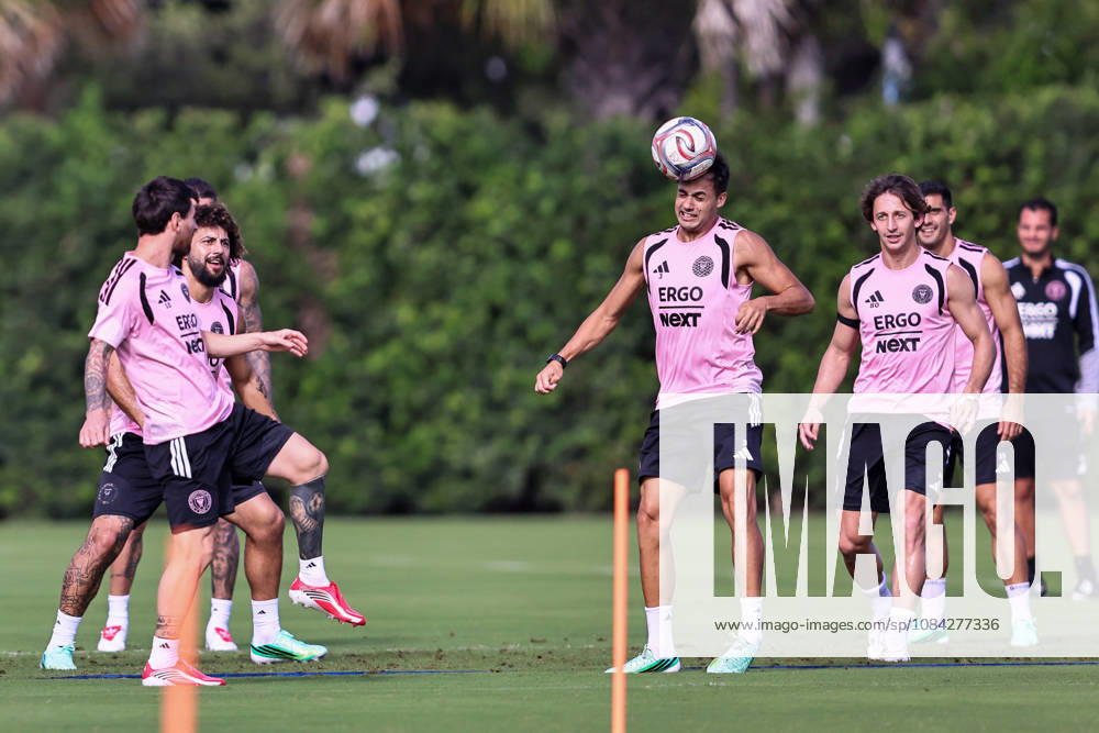 FORT LAUDERDALE, FL - OCTOBER 09: Inter Miami CF defender Sergio Reguilon (3) heads a ball during an Inter Miami Training Session at Florida Blue Training Center on October 09, 2026 in Fort Lauderdale, Florida.(Photo by Chris Arjoon Icon Sportswire). SOCCER: OCT 09 Inter Miami CF Training Icon2610090000022