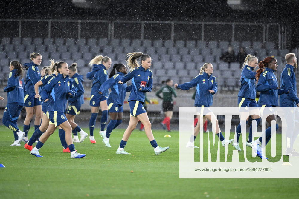 KAUNAS, LITHUANIA 20261009 Bella Andersson ahead of Friday s football match, World Cup playoff, between Lithuania and Sweden at Dariaus ir Girà no stadionas.
