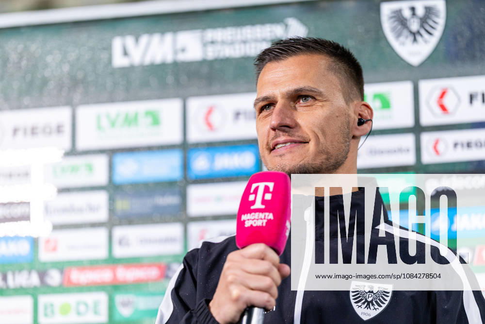 Thomas Woerle (SC Preussen Muenster, Cheftrainer) im Interview bei Magenta GER, SC Preussen Muenster vs. Rot-Weiss Essen, Fussball, 3. Liga, 8. Spieltag, Spielzeit 2026 2027, 09.10.2026 DFL Regulations prohibit any use of photographers as image sequences and or quasi-video. GER, SC Preussen Muenster vs. Rot-Weiss Essen, Fussball, 3. Liga, 8. Spieltag, Spielzeit 2026 2027, 09.10.2026 Muenster